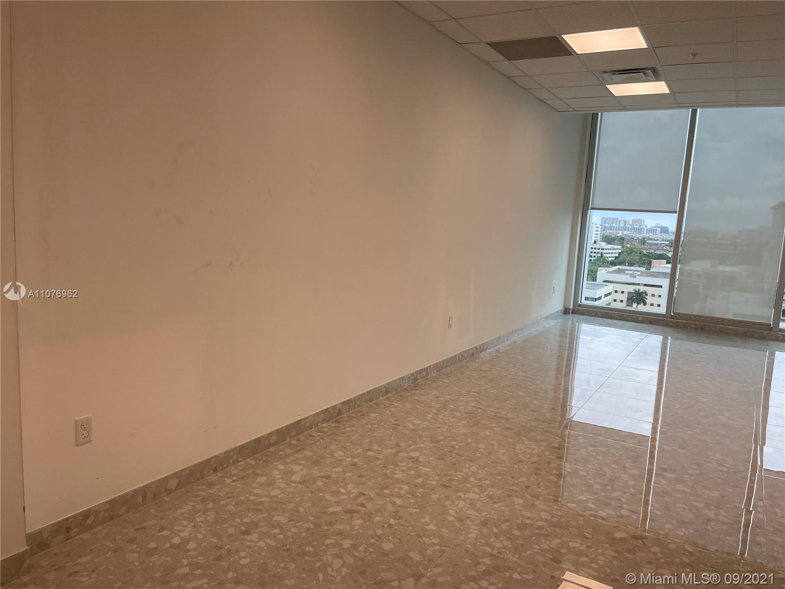 2820 NE 214 Street Unit: 1003