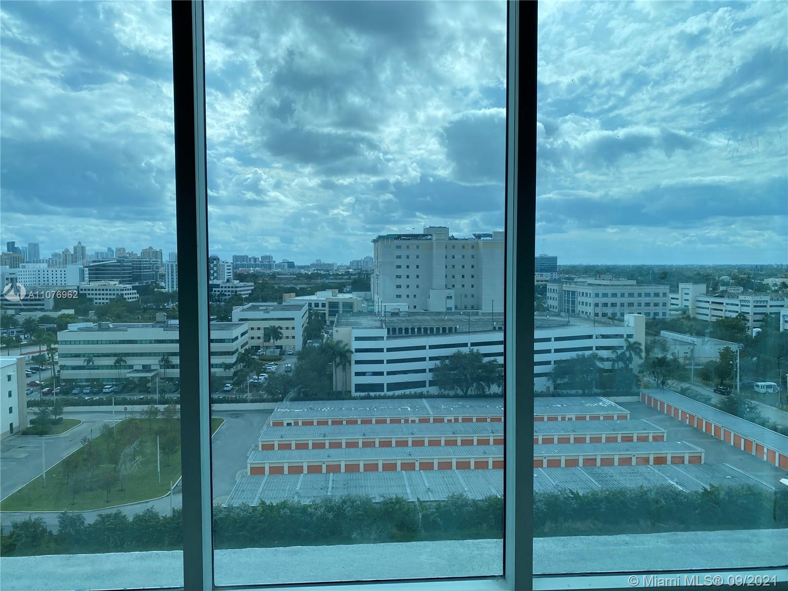 2820 NE 214 Street Unit: 1003