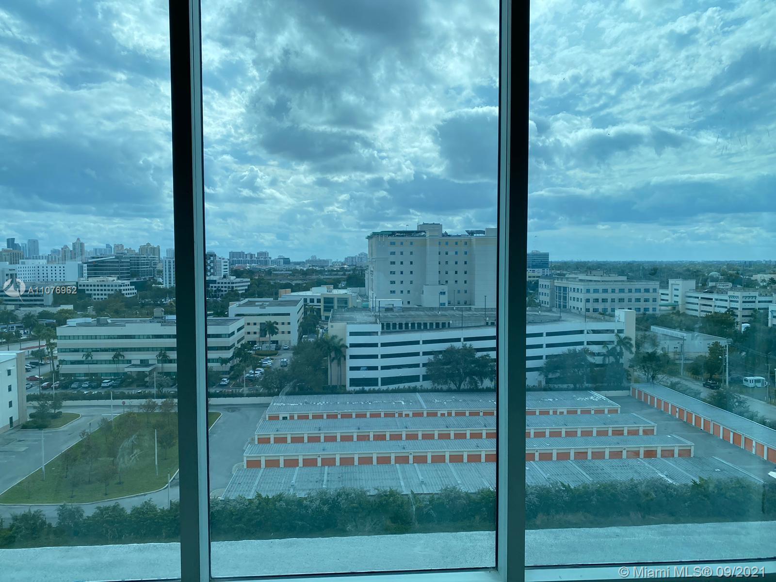 2820 NE 214 Street Unit: 1003