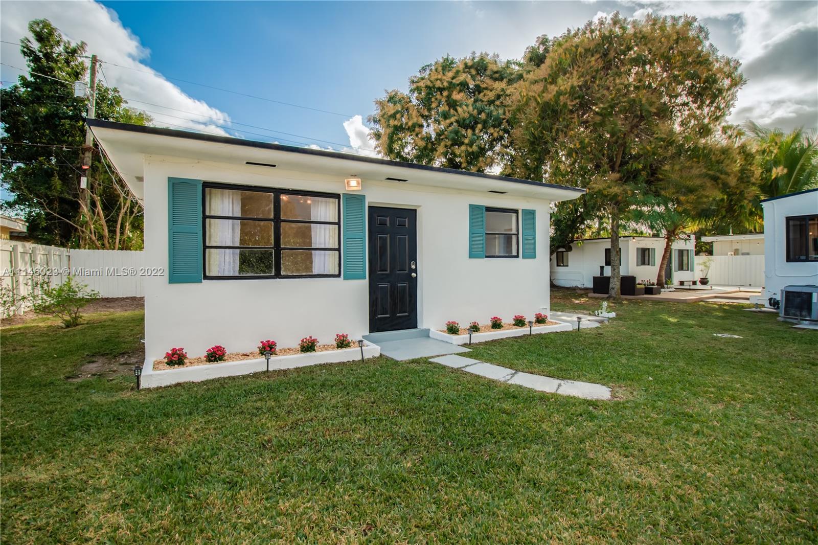 1944 SW 16th Ter
