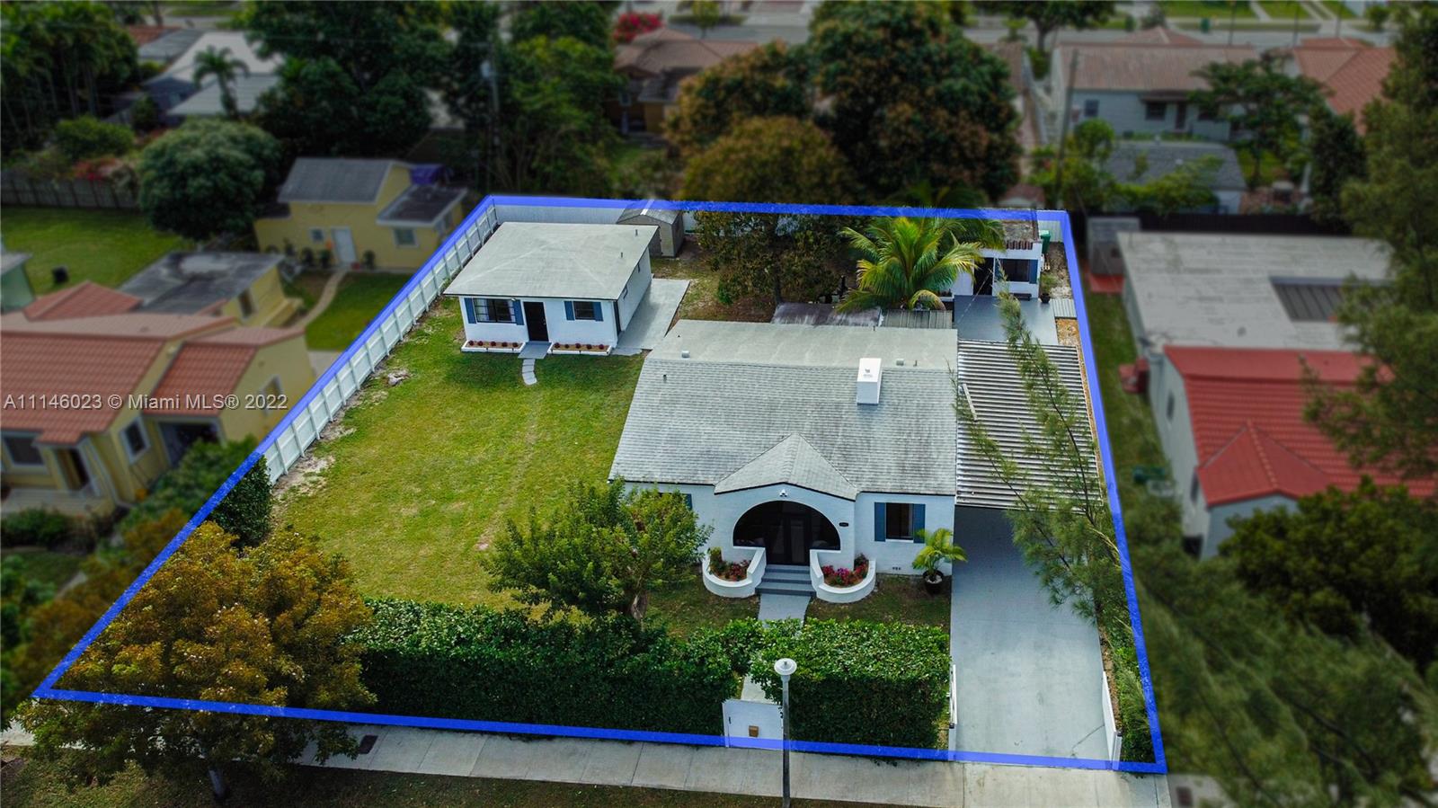 1944 SW 16th Ter