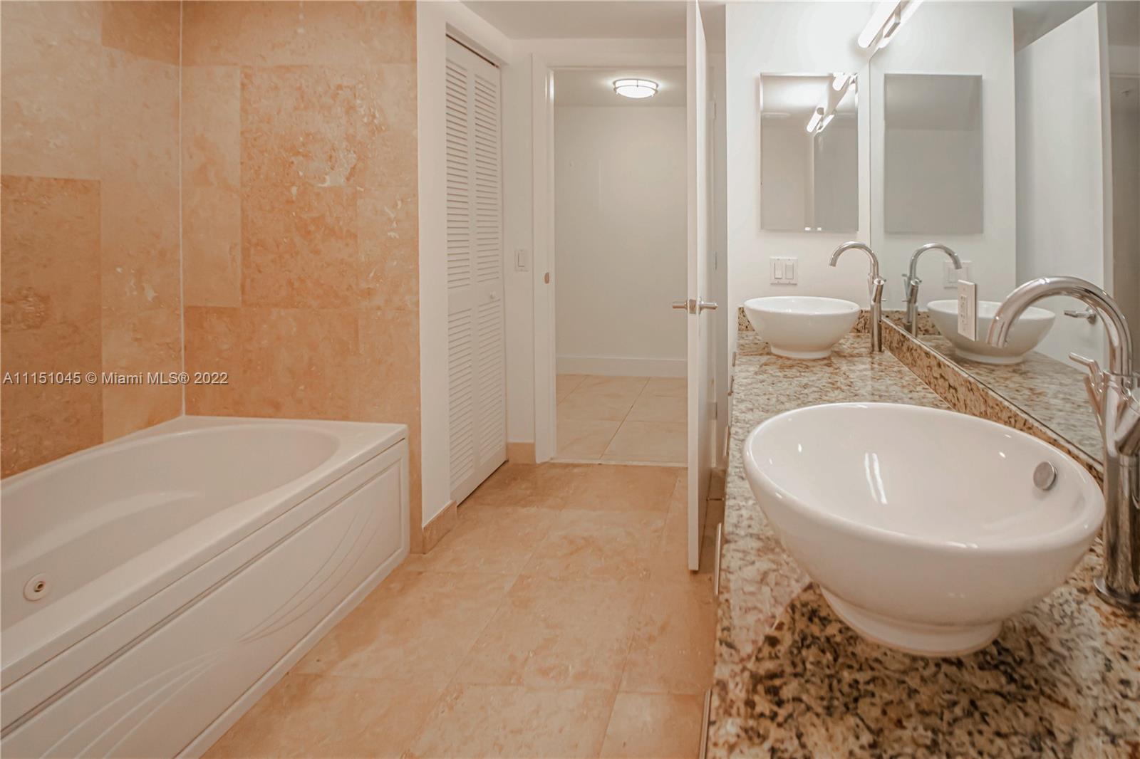 41 SE 5th St Unit: 506