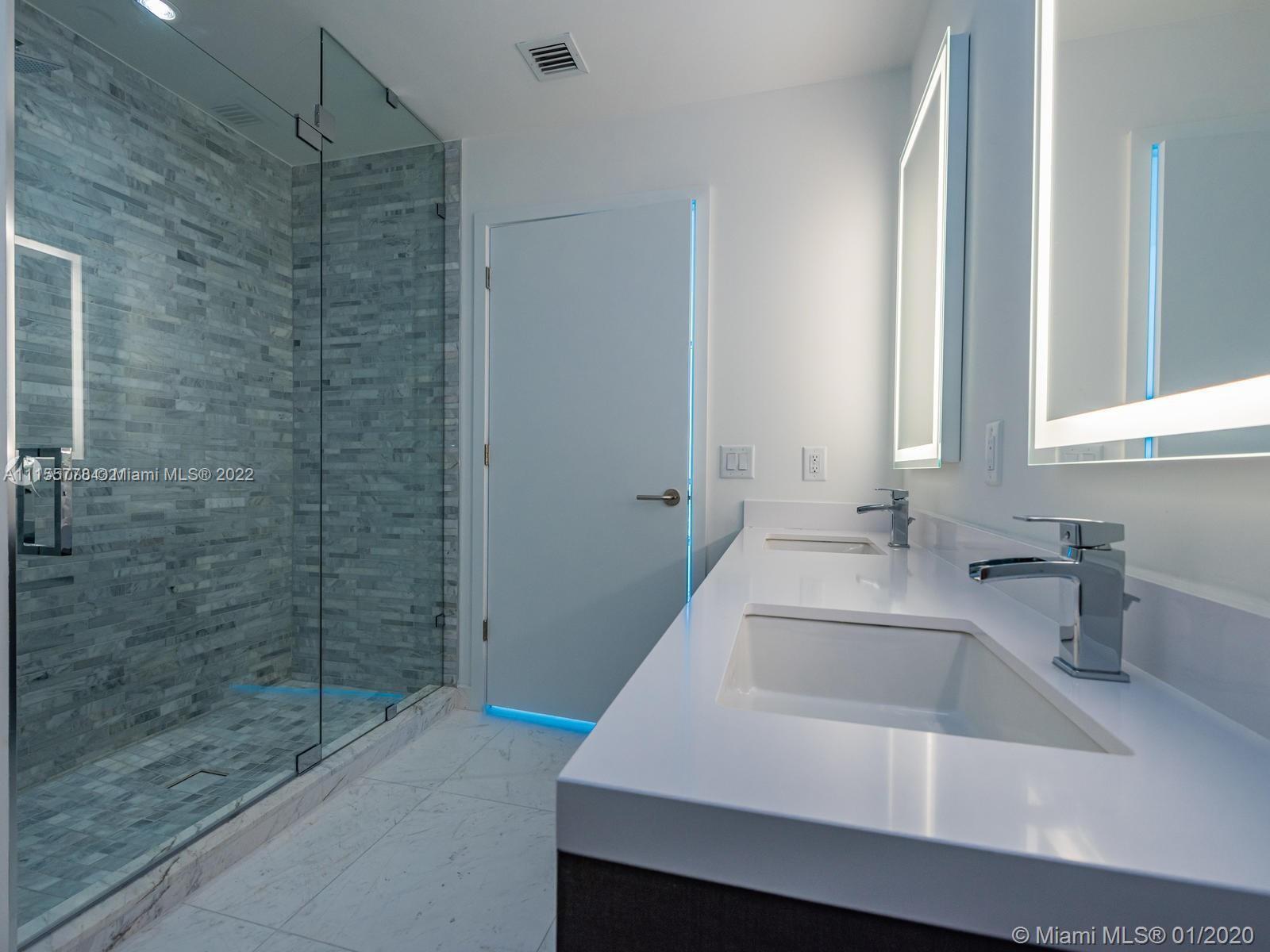 851 NE 1st Ave Unit: 2000