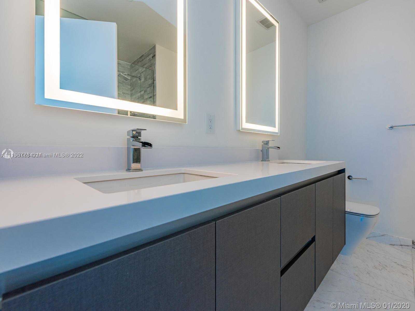 851 NE 1st Ave Unit: 2000