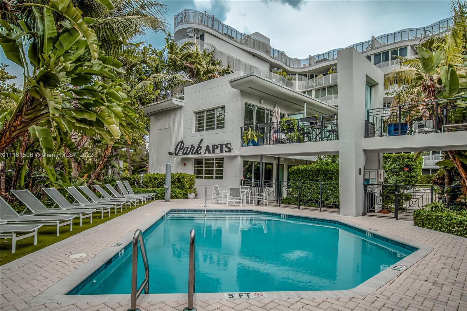 435 21st St Unit: 222