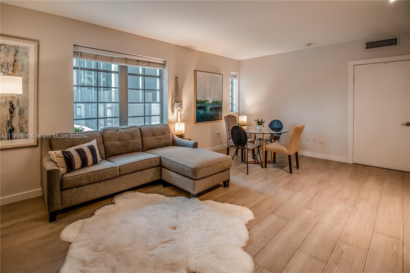 435 21st St Unit: 222