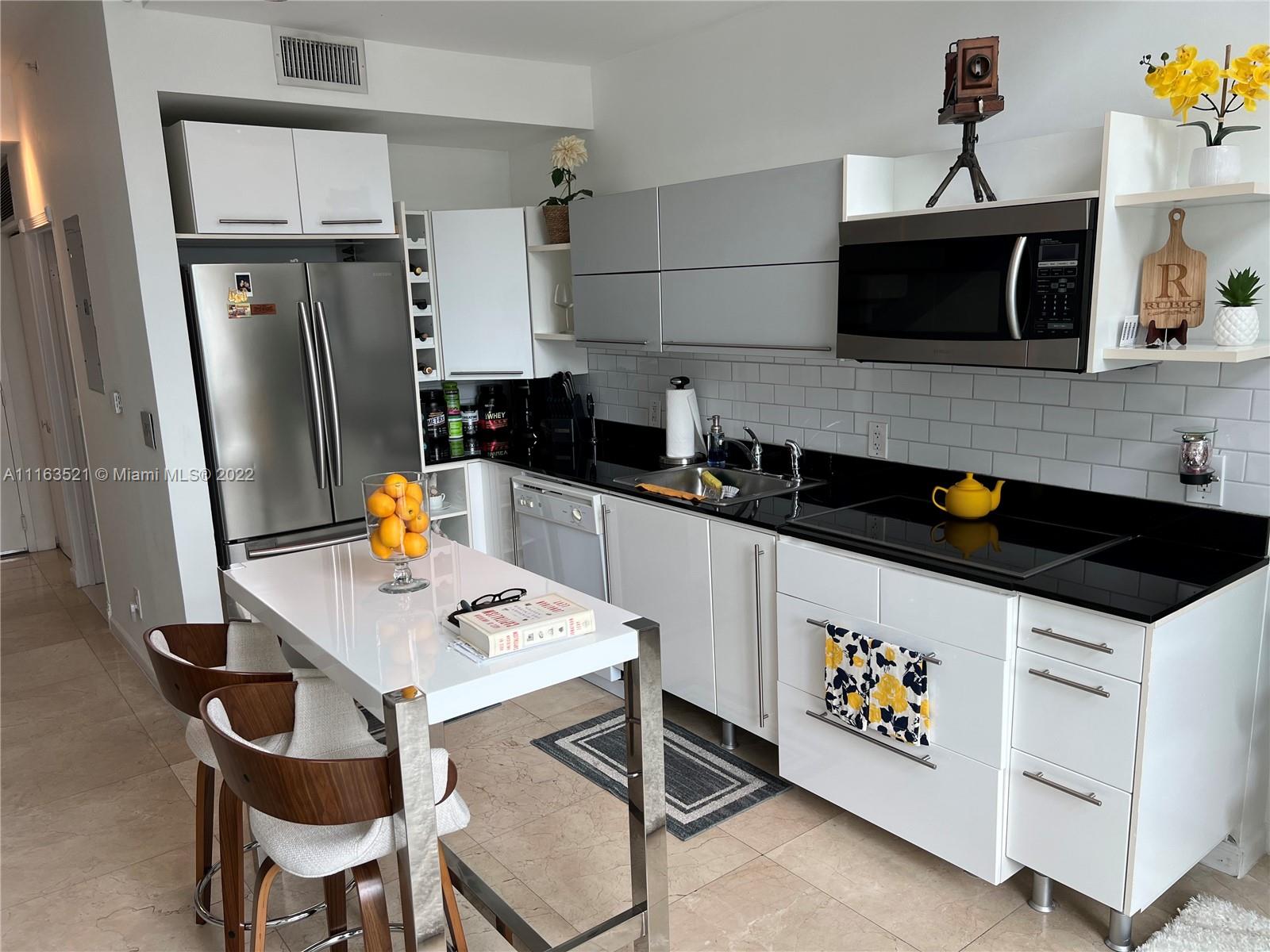 690 SW 1  CT Unit: 1506