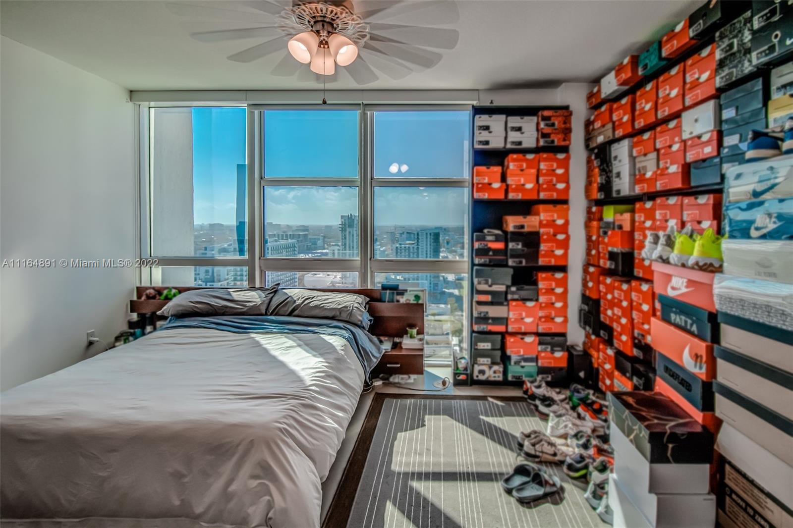 665 NE 25th St Unit: 2405