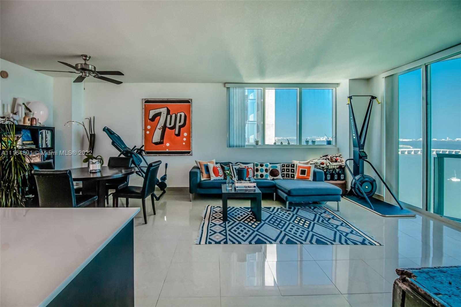 665 NE 25th St Unit: 2405