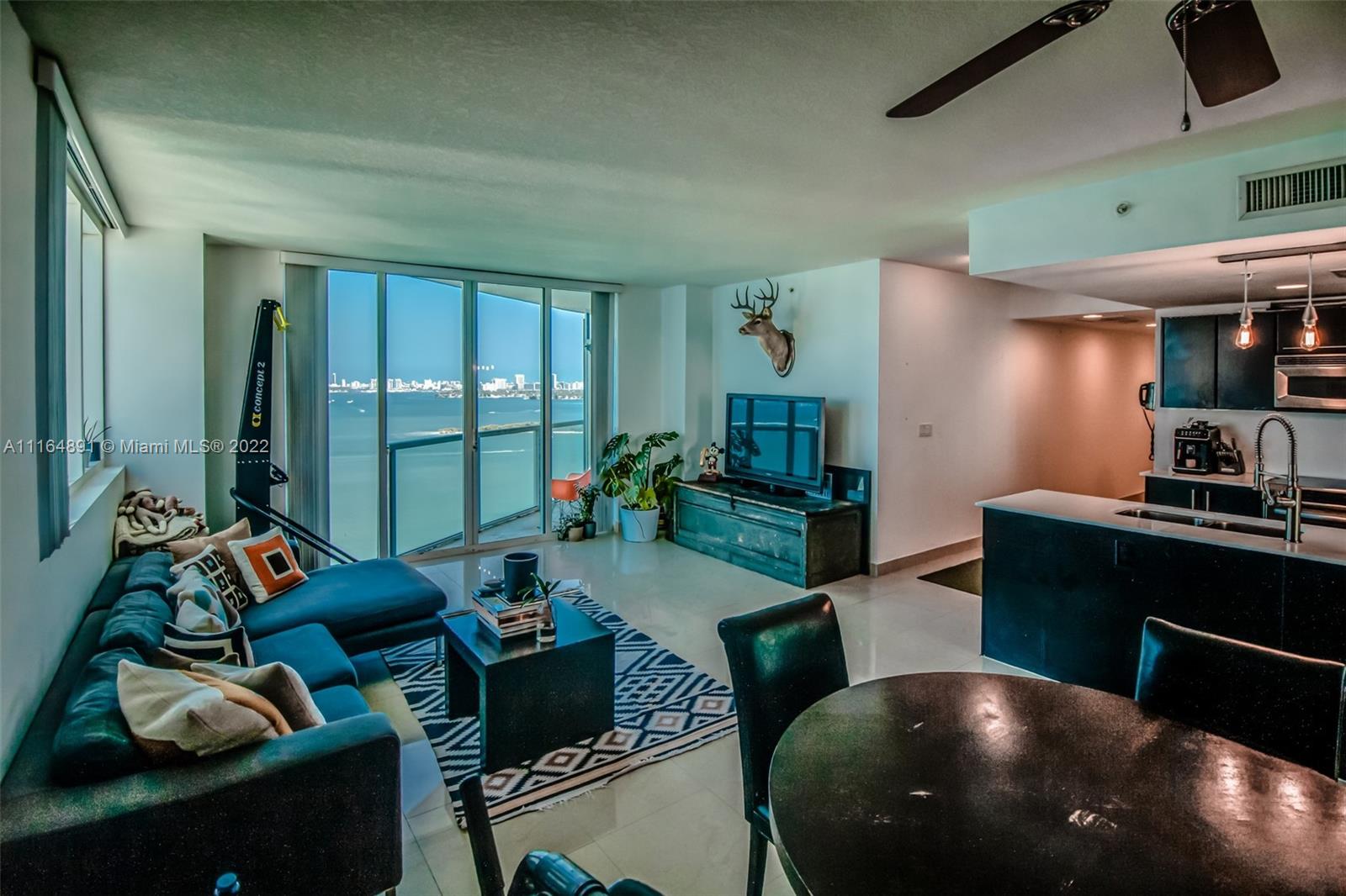 665 NE 25th St Unit: 2405