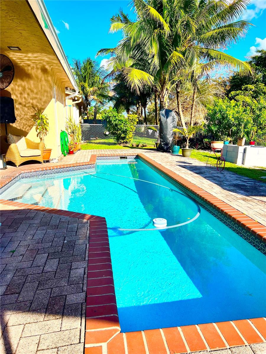10730 NW 20th Ct