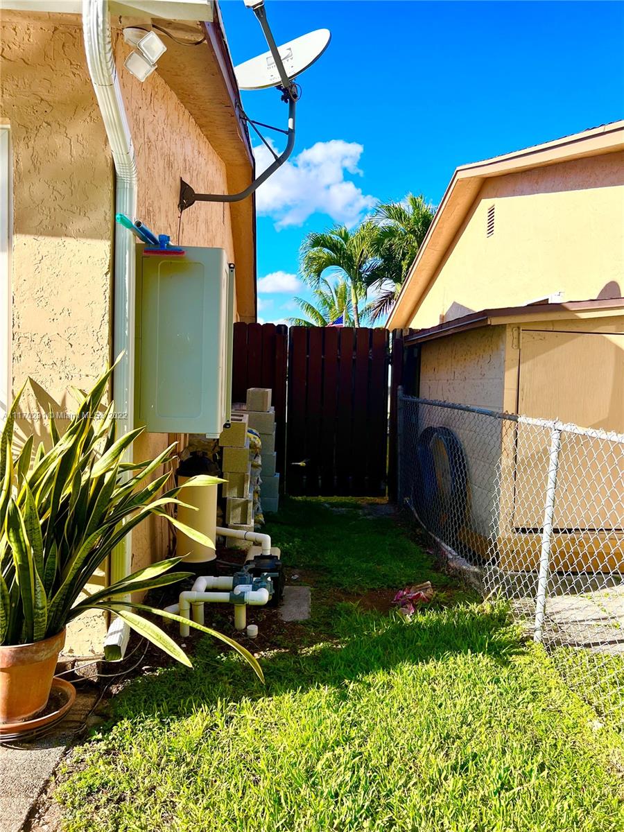 10730 NW 20th Ct