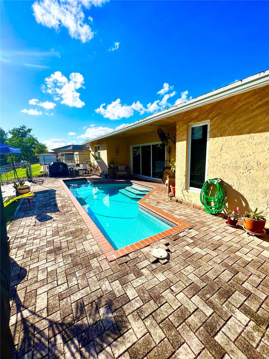 10730 NW 20th Ct