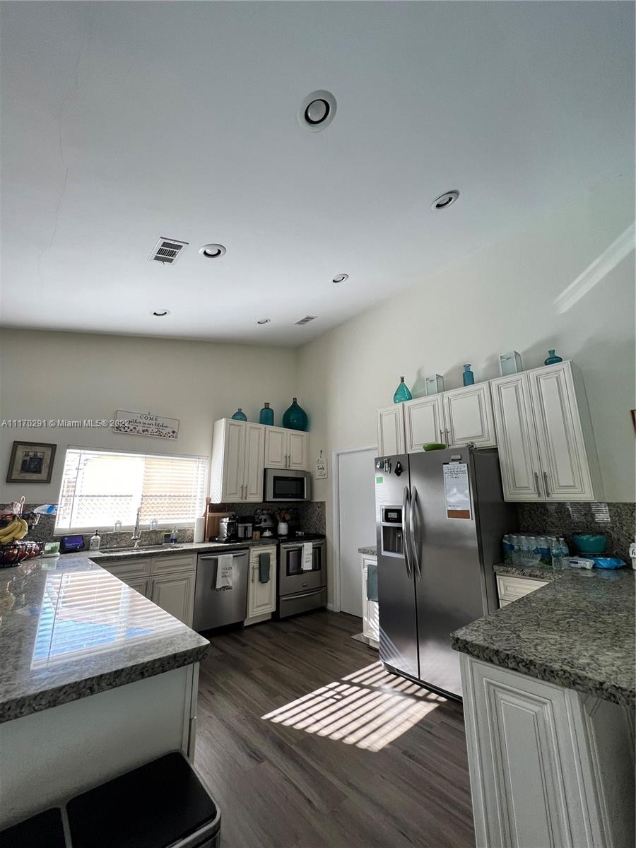 10730 NW 20th Ct