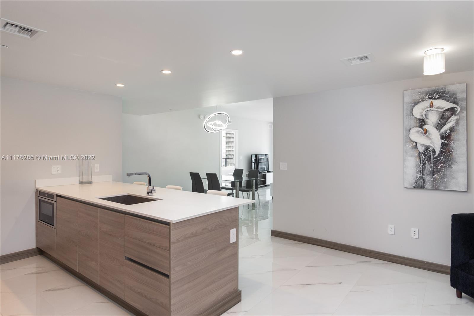 1300 S Miami Ave Unit: 2910