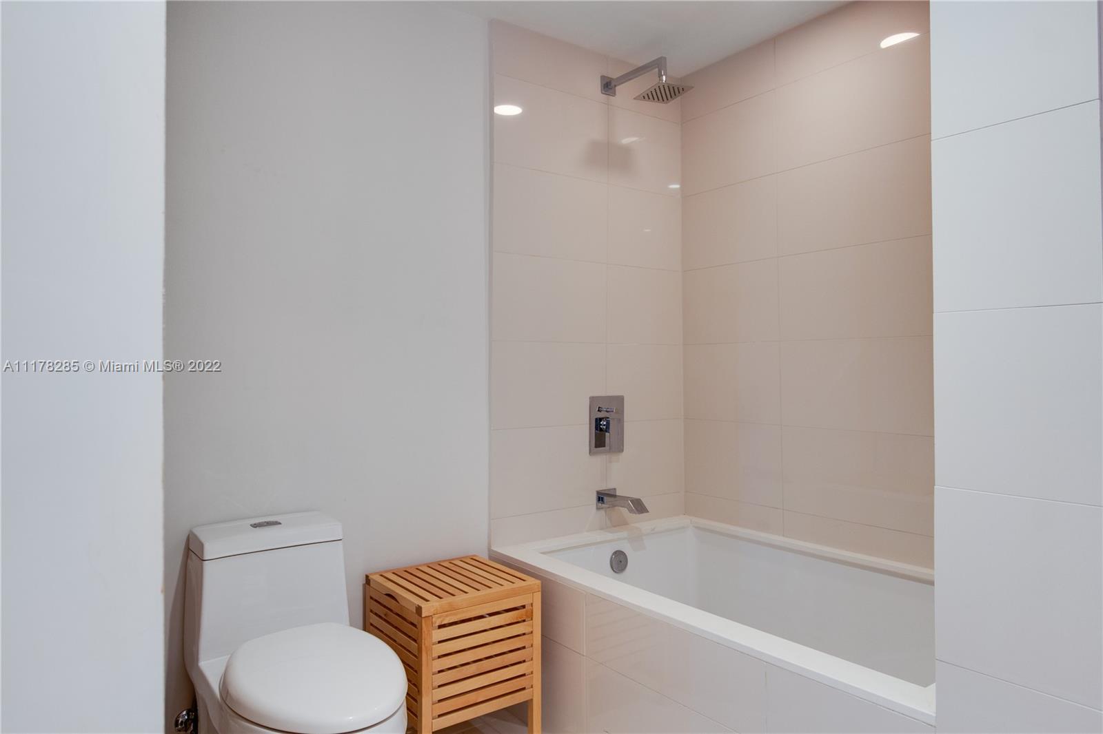 1300 S Miami Ave Unit: 2910