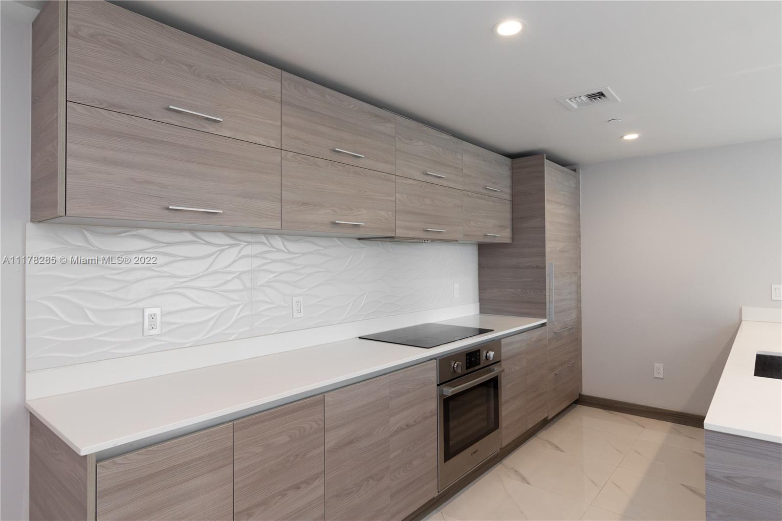 1300 S Miami Ave Unit: 2910