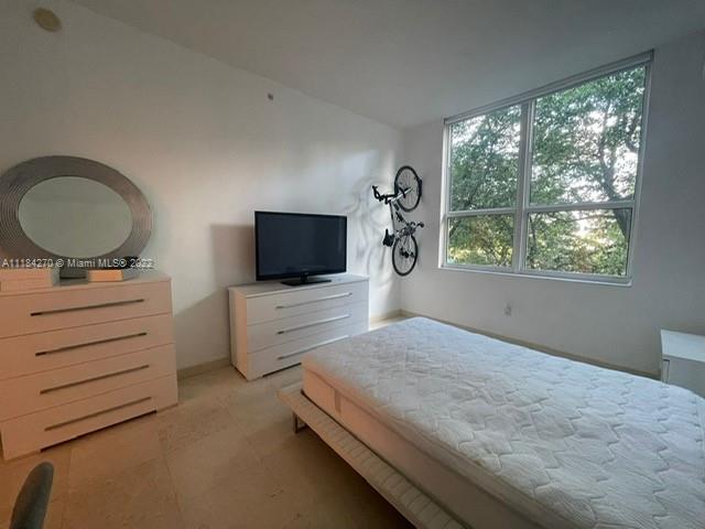 31 SE 5th St Unit: 209