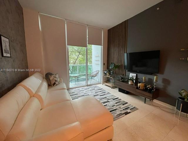 31 SE 5th St Unit: 209