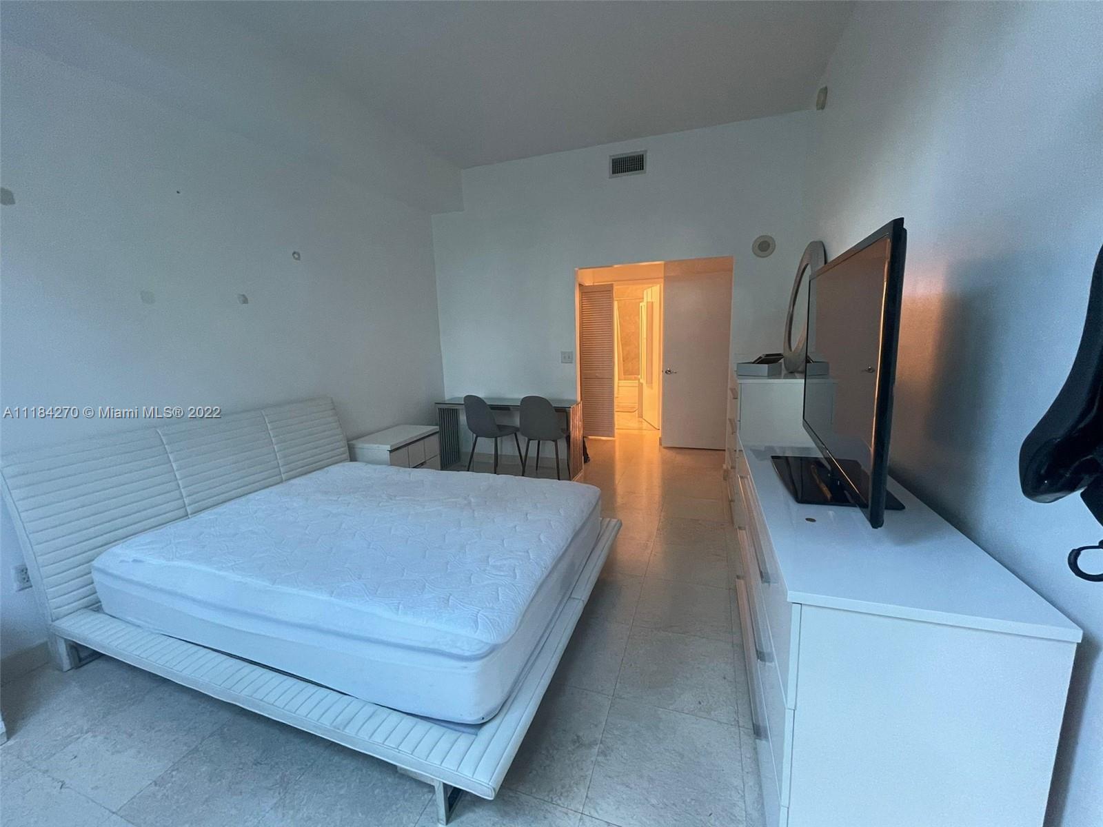 31 SE 5th St Unit: 209