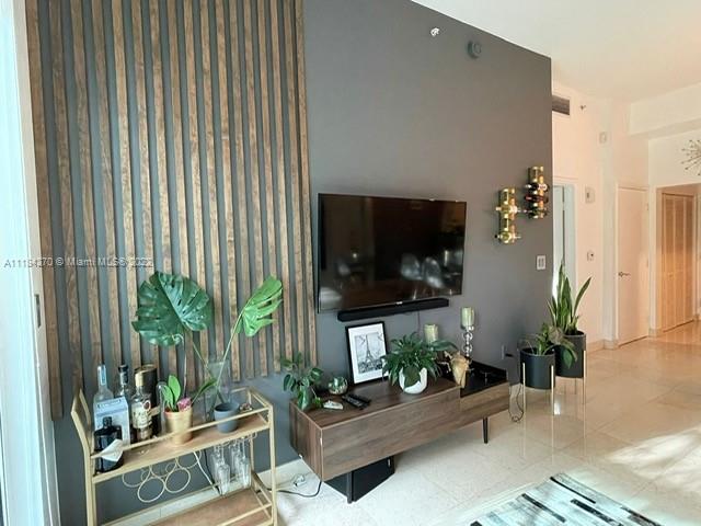 31 SE 5th St Unit: 209