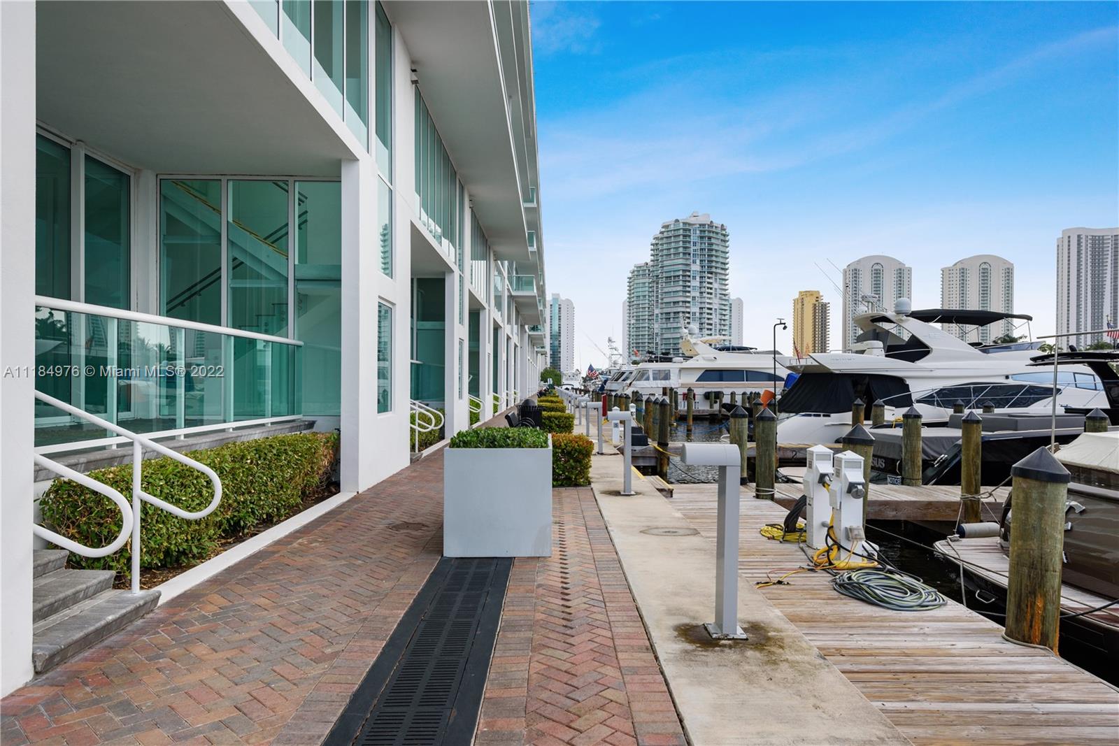 400 Sunny Isles Blvd Unit: 102