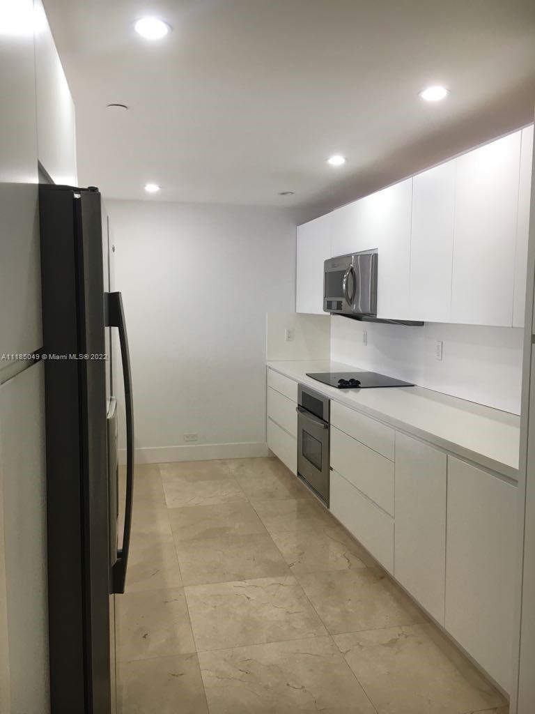 251 Crandon Blvd Unit: 837