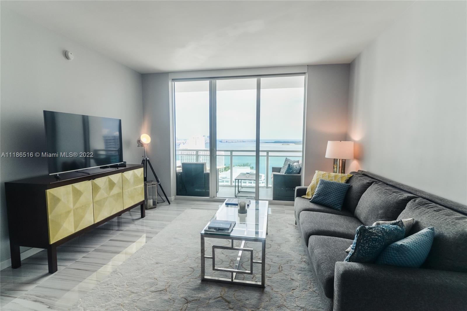 951 Brickell Ave Unit: 2902