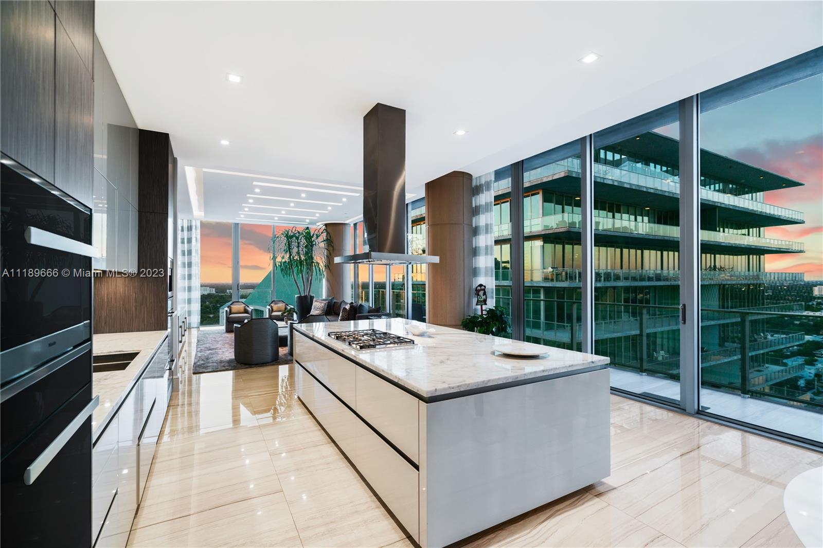 2675 S Bayshore Dr Unit: LPHS