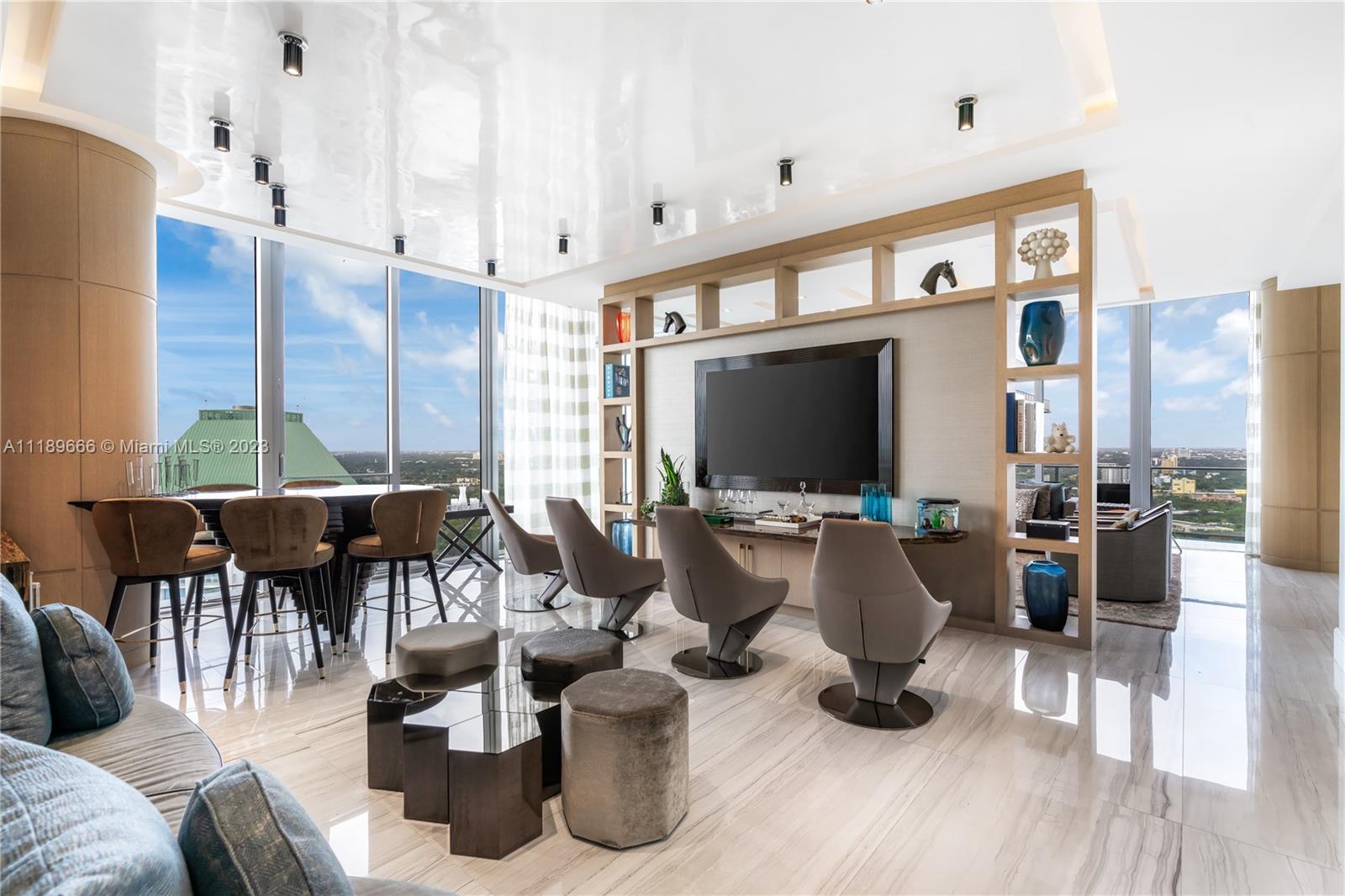 2675 S Bayshore Dr Unit: LPHS