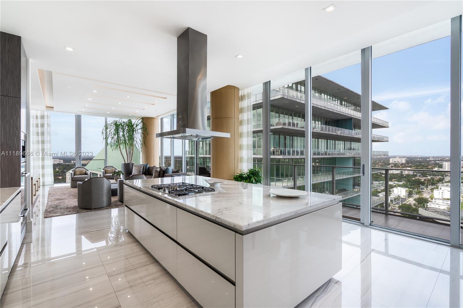 2675 S Bayshore Dr Unit: LPHS