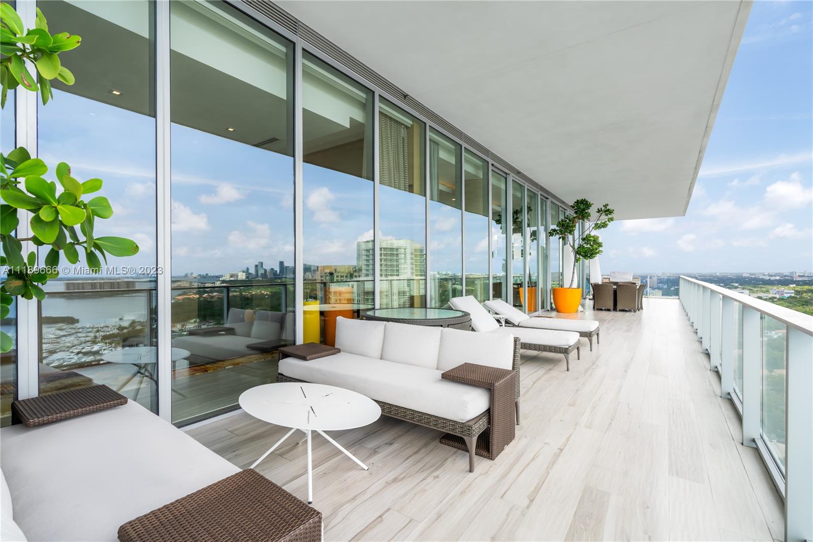 2675 S Bayshore Dr Unit: LPHS