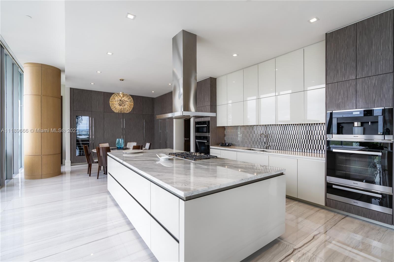 2675 S Bayshore Dr Unit: LPHS