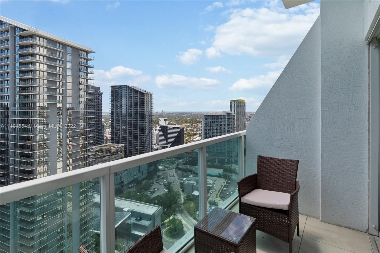 41 SE 5th St Unit: 2214