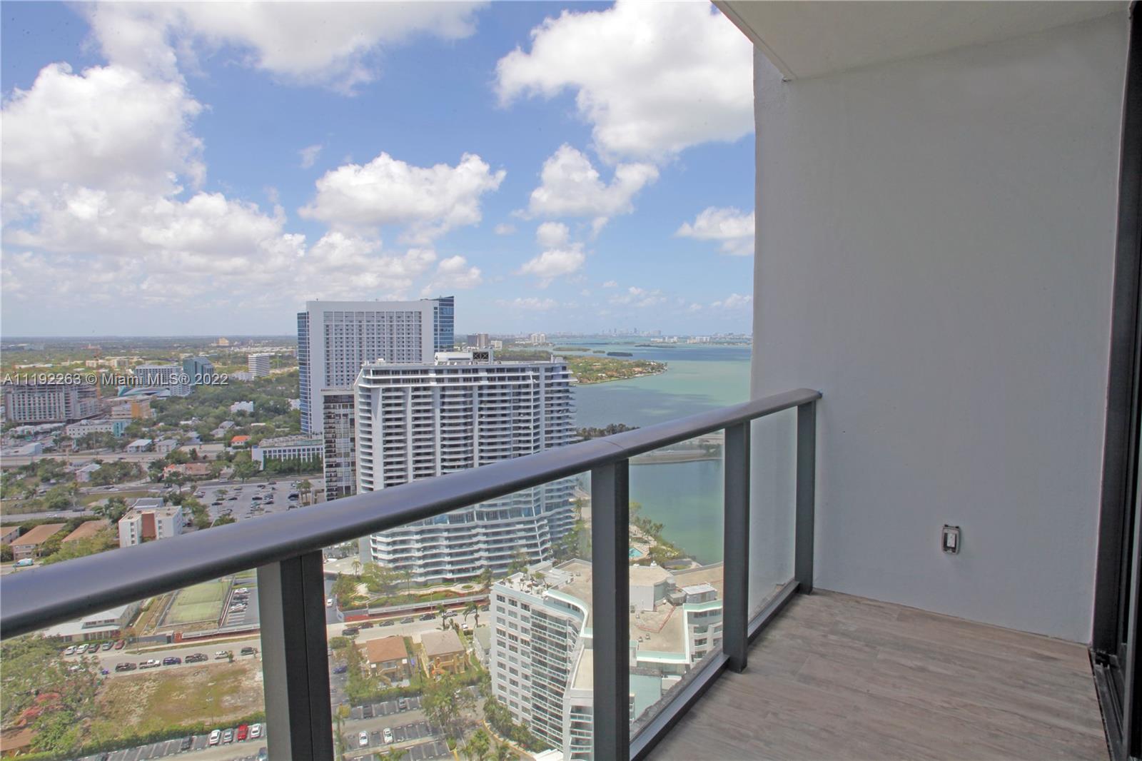 650 NE 32nd St Unit: 3101