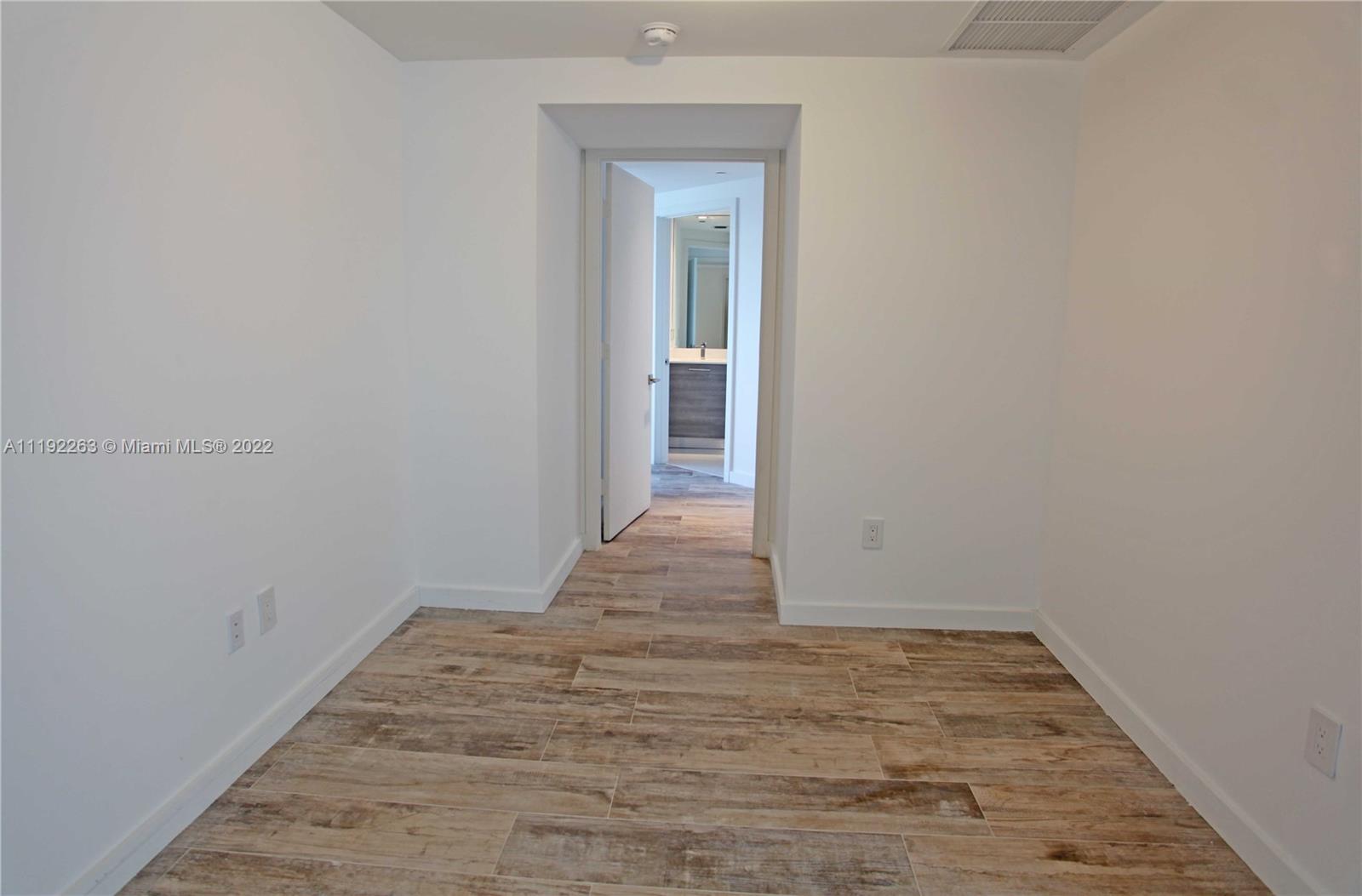 650 NE 32nd St Unit: 3101