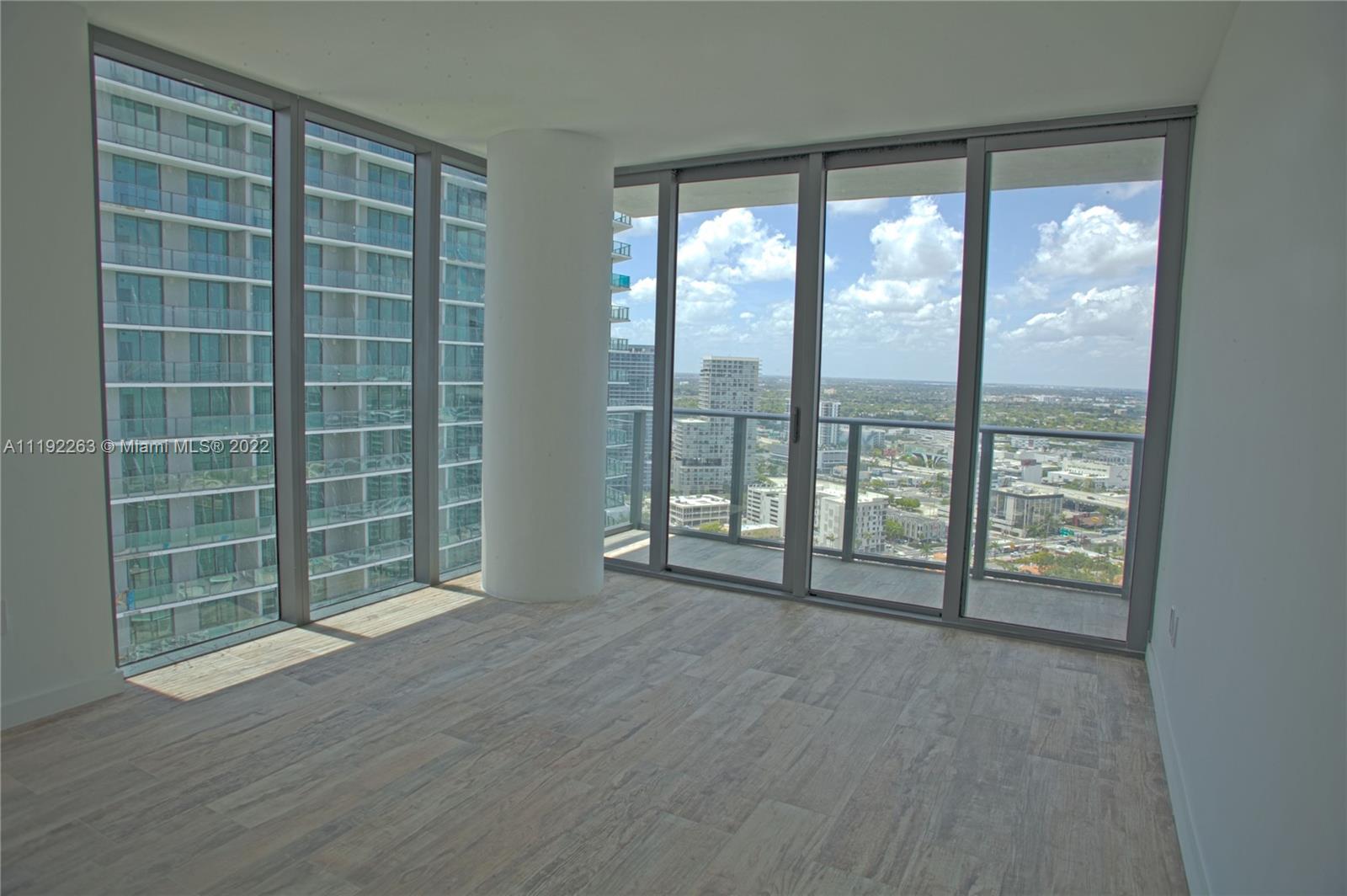 650 NE 32nd St Unit: 3101