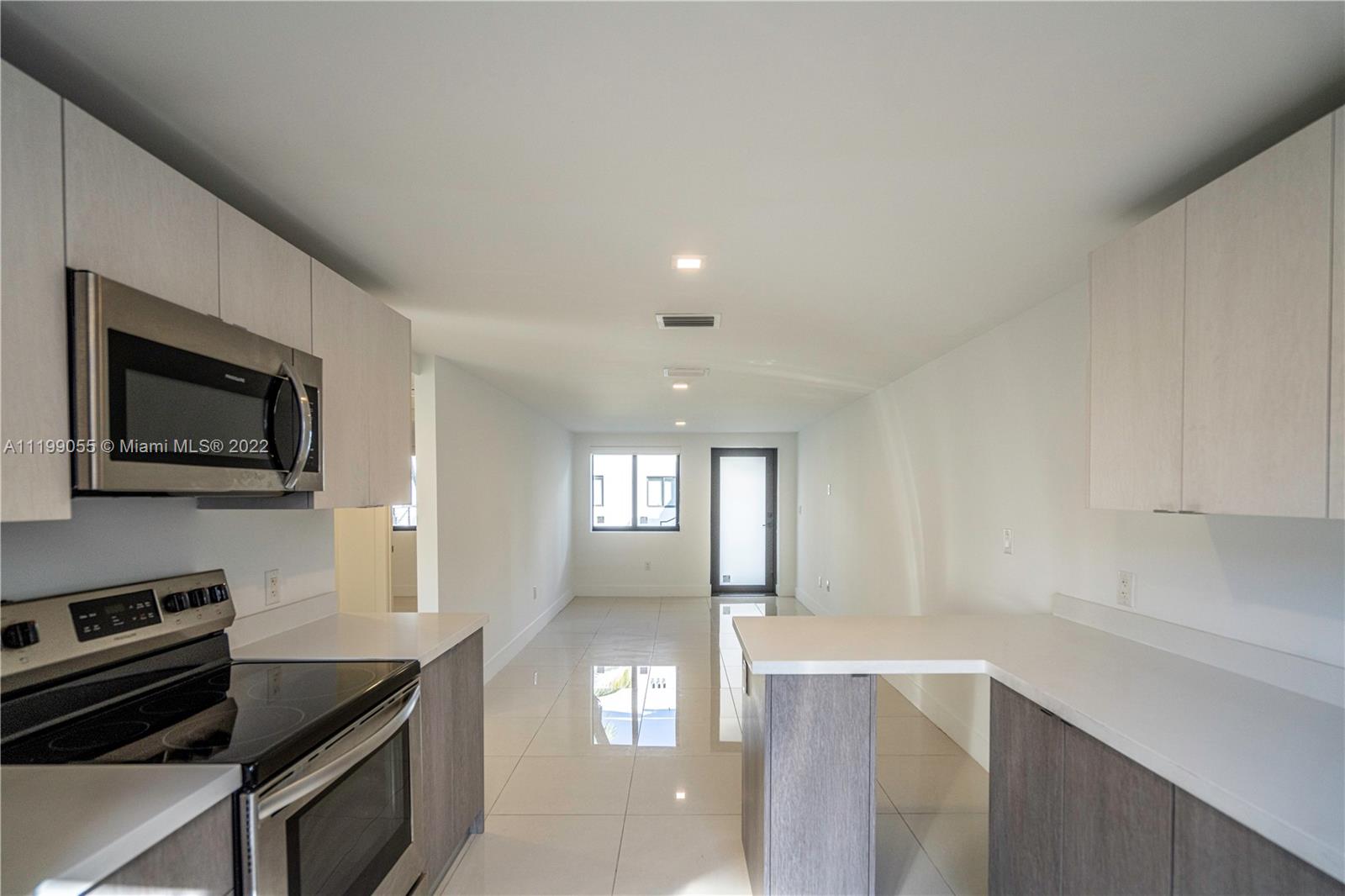 1971 Bay Dr Unit: 108
