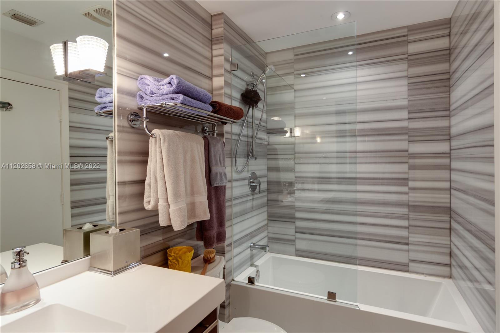 1900 N Bayshore Dr Unit: 4202