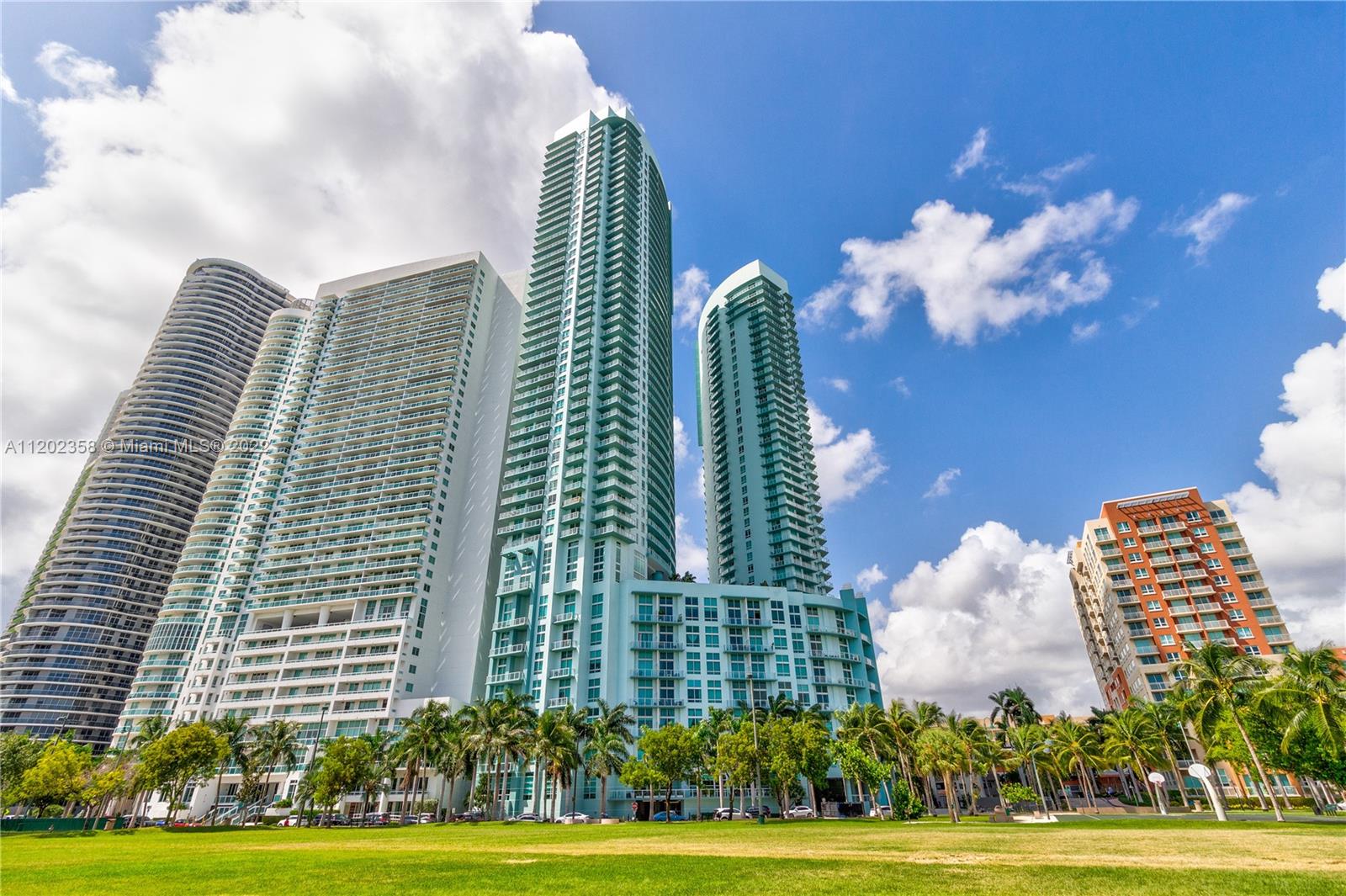 1900 N Bayshore Dr Unit: 4202