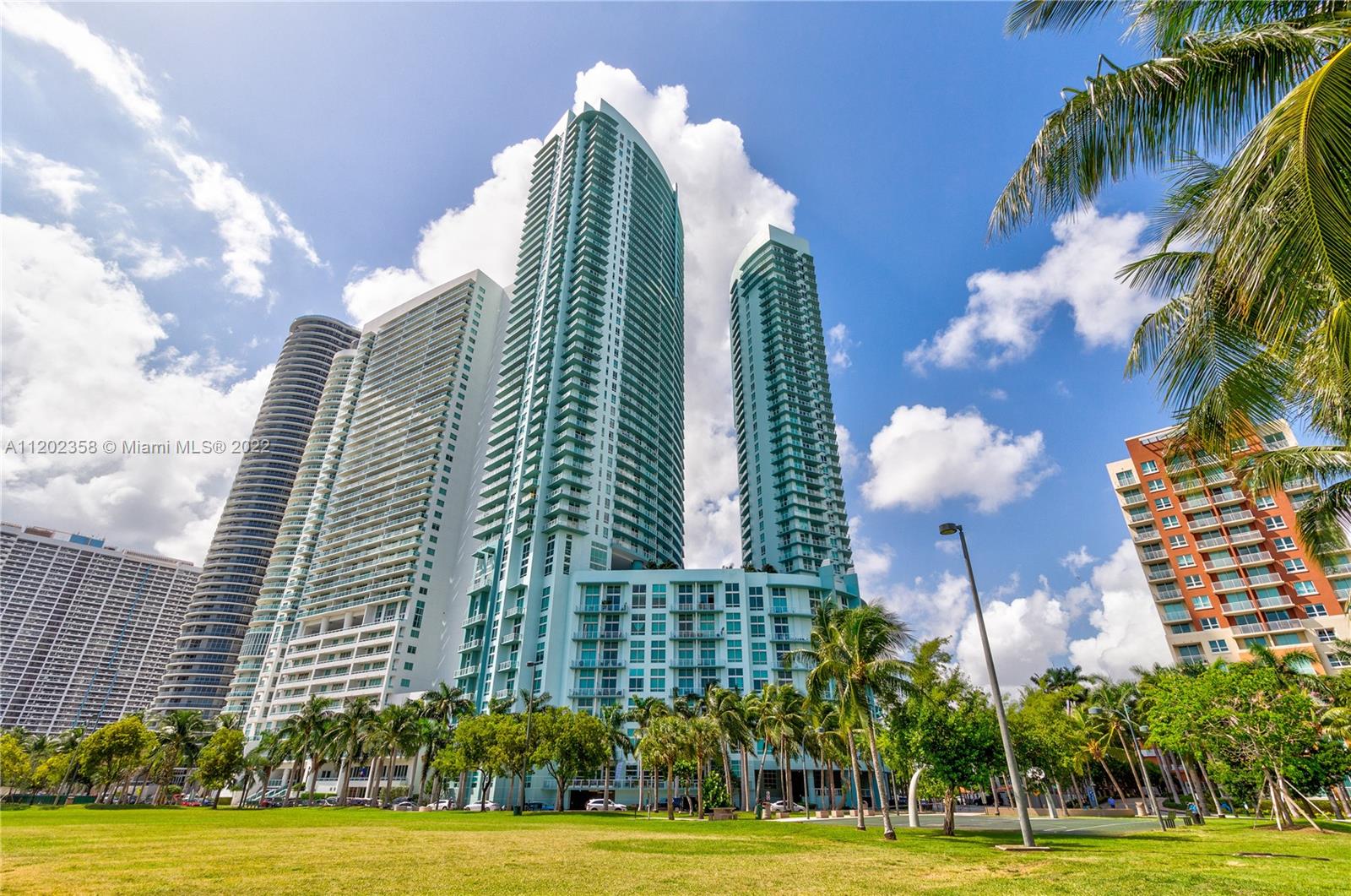 1900 N Bayshore Dr Unit: 4202