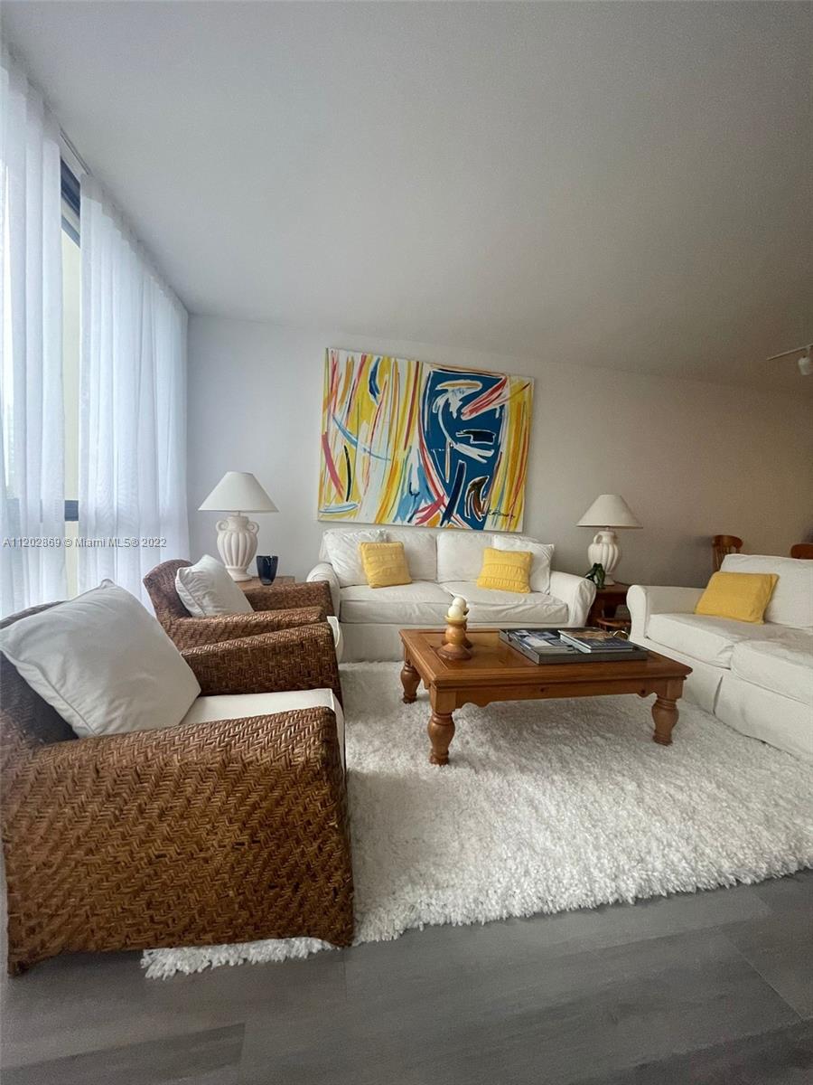 520 Brickell Key Dr Unit: A513