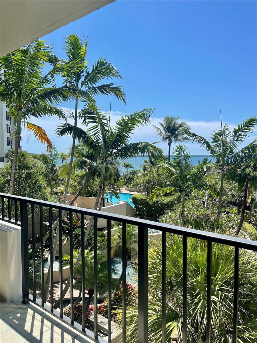 520 Brickell Key Dr Unit: A513