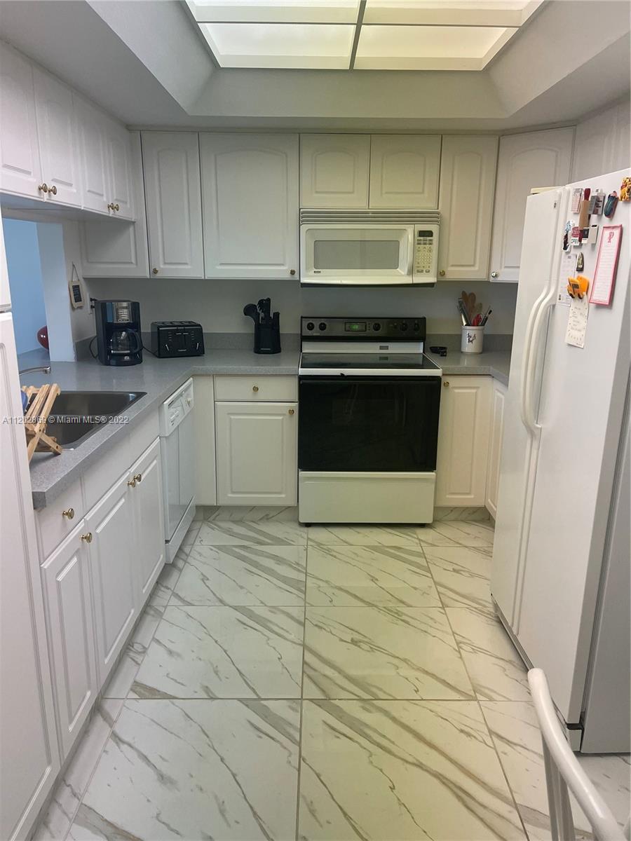 520 Brickell Key Dr Unit: A513