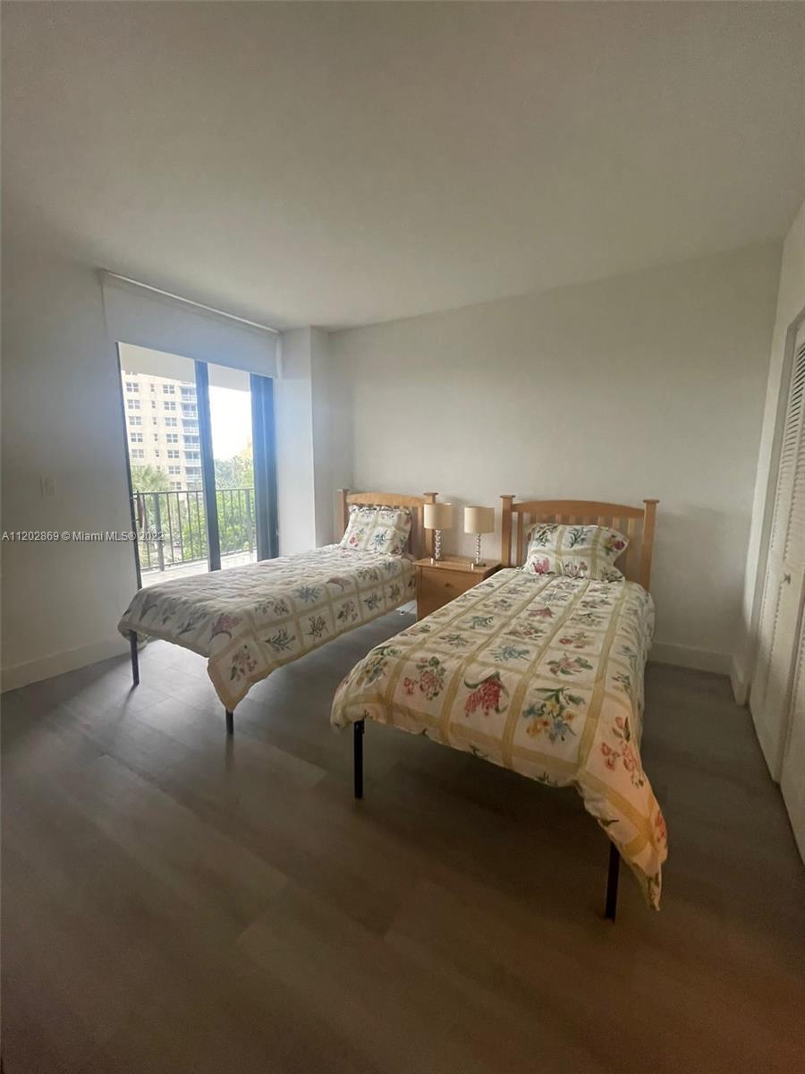 520 Brickell Key Dr Unit: A513