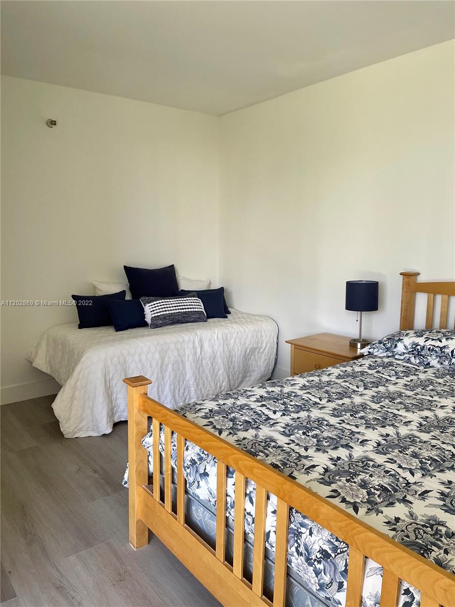 520 Brickell Key Dr Unit: A513