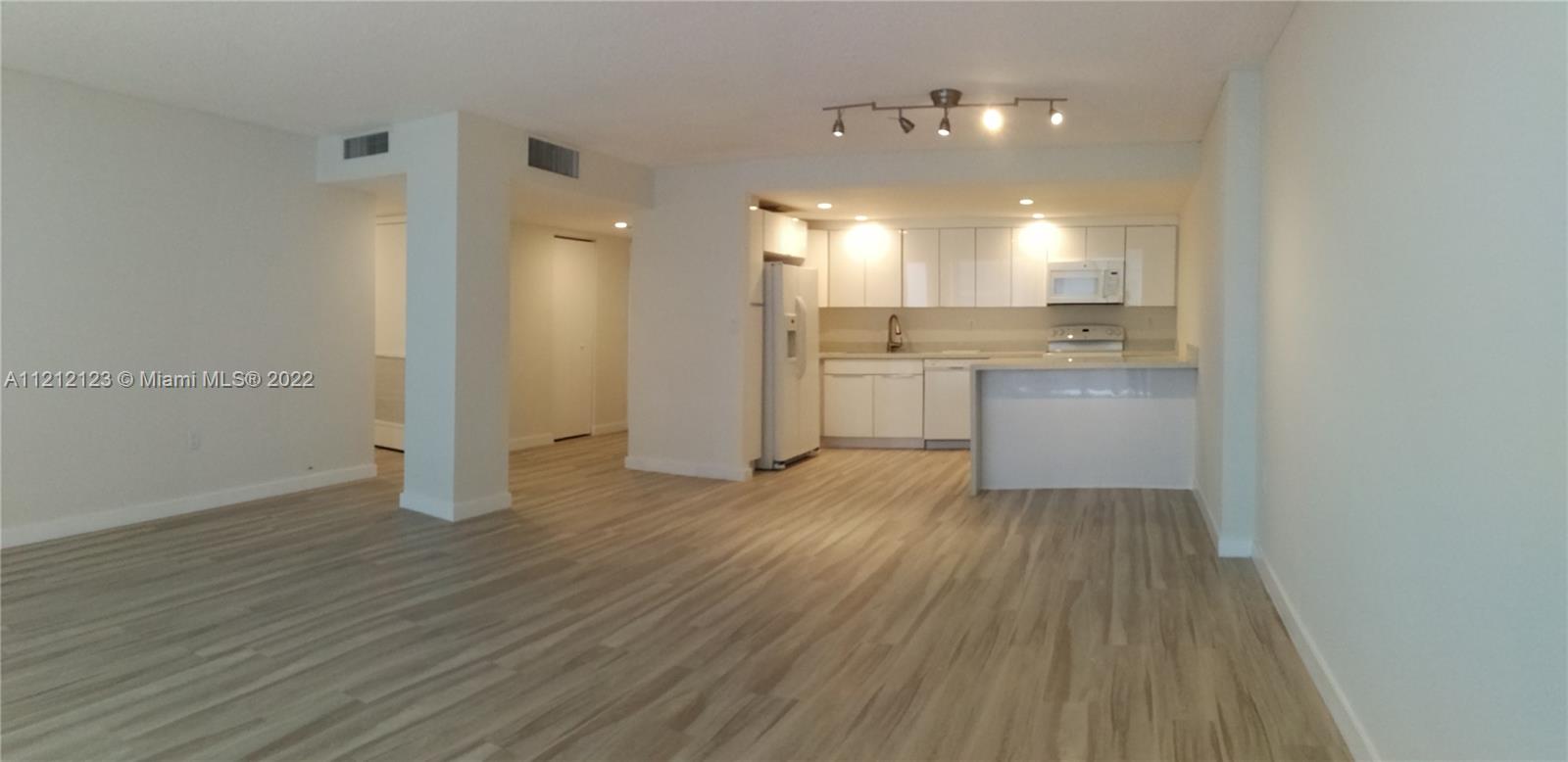 600 NE 36th St Unit: 1802