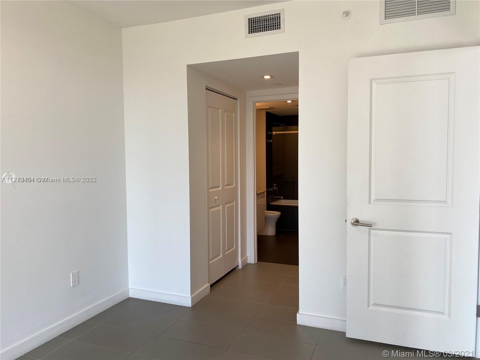 1600 NE 1st Ave Unit: 2216