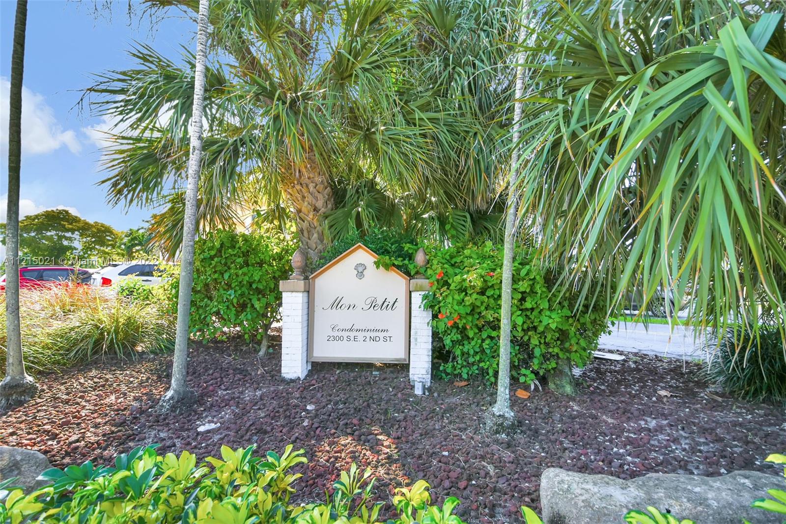 2300 SE 2nd St Unit: 3