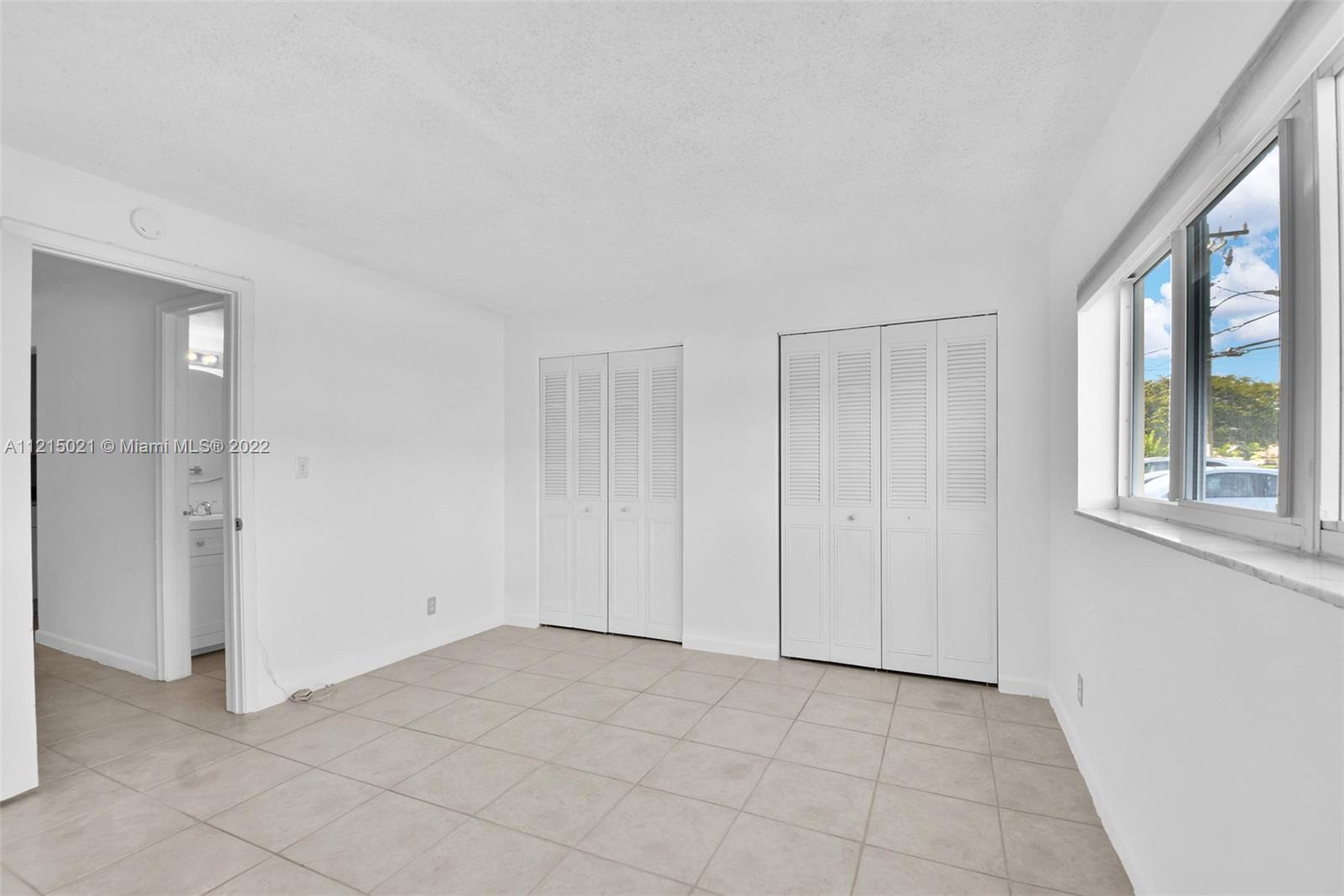 2300 SE 2nd St Unit: 3